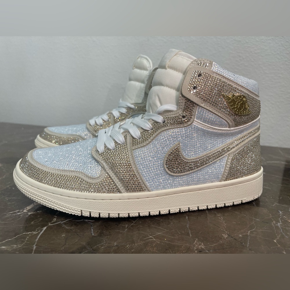 Mens Size 8.5: Custom White, Tan & Gold Rhinestone Nike Air Jordan 1